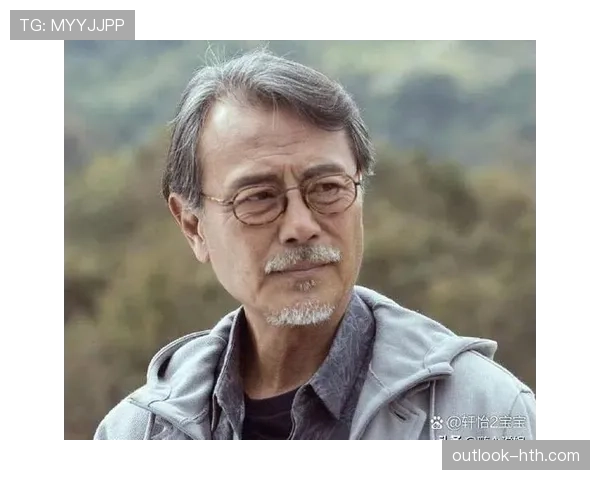 吴向东拎着大牌袋去菜市场买菜，那反差我能写一部剧